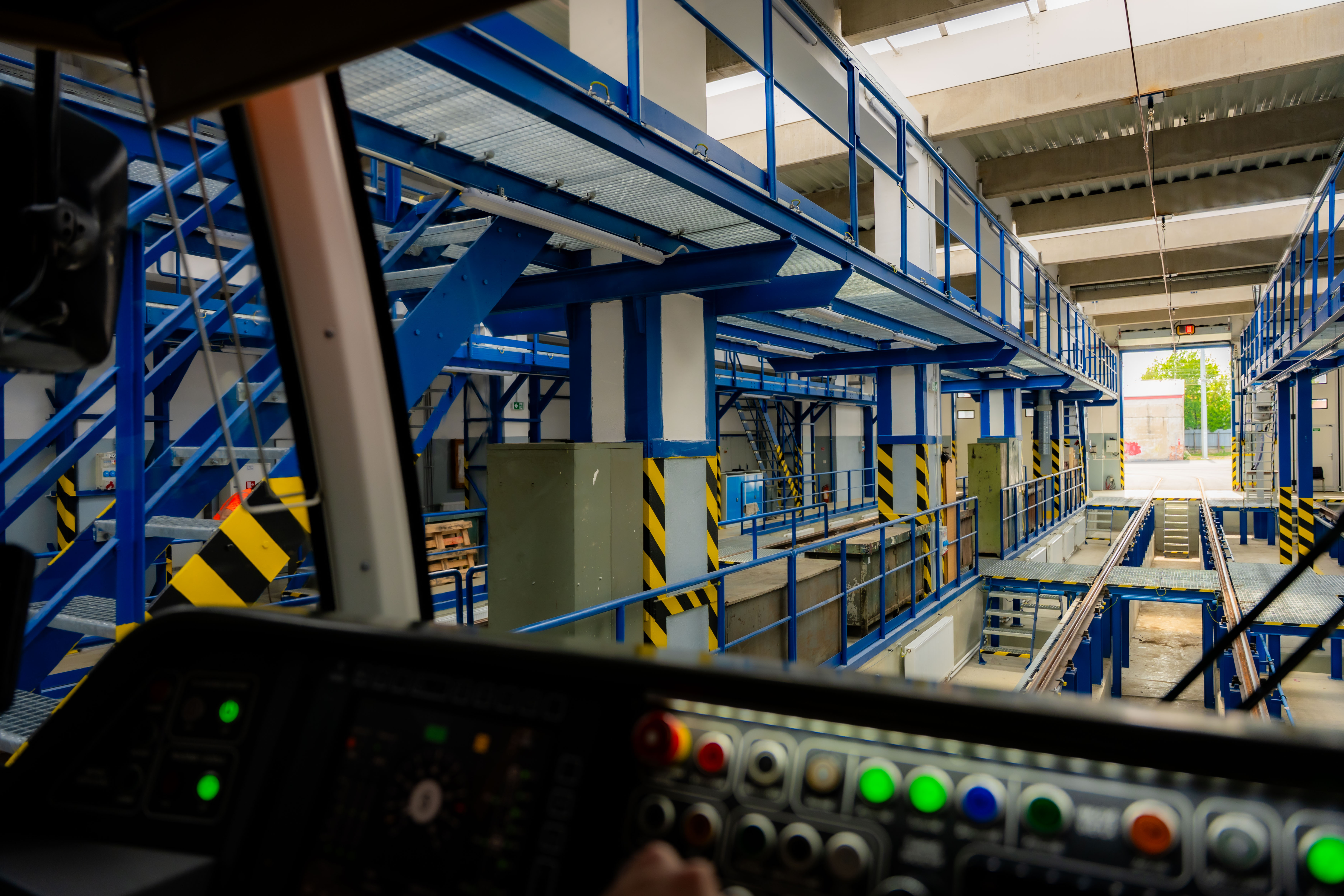 Konecna nevystupovat - ekektrickobe Depo DPMK-1-21